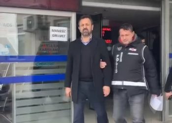 Depremde yıkılan bir sitenin müteahhidi İstanbul’da yakalandı