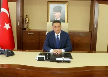 1445 depremzede Sinop’a getirilerek öğrenci yurtlarına yerleştirildi