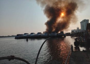 Tayland’da elektrikli feribotlarda yangın çıktı