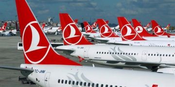 THY, deprem bölgelerine yapılacak uçuşları 100 TL’ye sabitledi