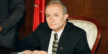 Yargıtay Onursal Cumhuriyet Başsavcısı Vural Savaş yaşamını yitirdi