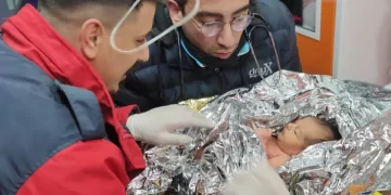 Hatay’da 10 günlük Yağız bebek 90 saat sonra annesiyle birlikte kurtarıldı