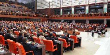AKP’nin grup önerisi kabul edildi