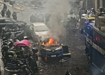 Alman holiganlar Napoli’de olay çıkardı! Şehri savaş alanına çevirdiler