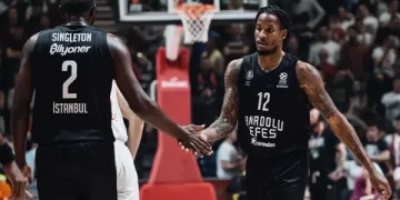 Anadolu Efes deplasmanda farklı kaybetti!