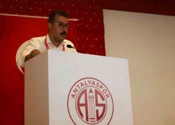 Antalyaspor’da Başkan Aziz Çetin istifa etti