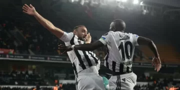 Beşiktaş, Başakşehir’i deplasmanda 2-0 mağlup etti