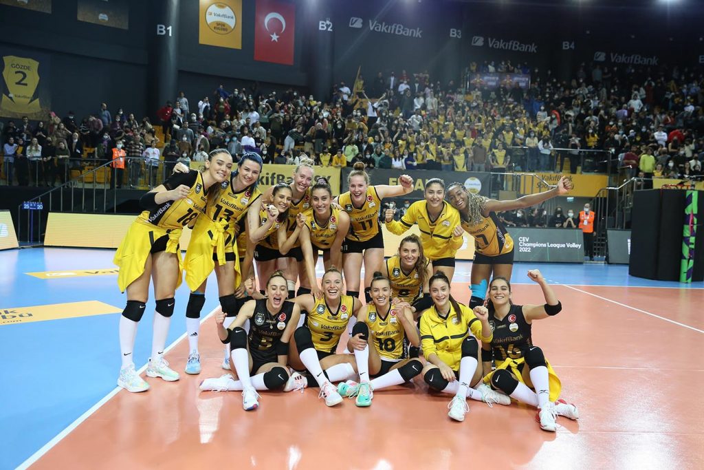 CEV Kadinlar Sampiyonlar Liginde Vakifbank set vermeden kazandi Habermeydan