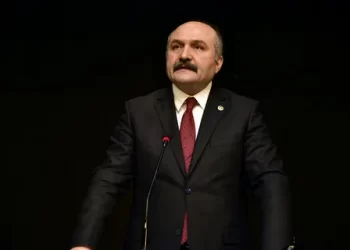 İYİ Partili Erhan Usta: ”İsimde anlaşma anlamına geldiğini düşünmüyorum”