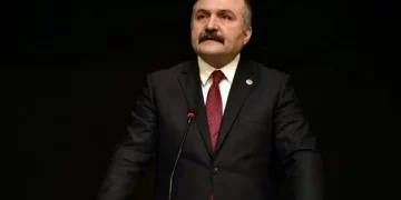 İYİ Partili Erhan Usta: ”İsimde anlaşma anlamına geldiğini düşünmüyorum”