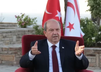 Londra’da KKTC Cumhurbaşkanı Ersin Tatar’a saldırı girişimi!