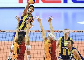 Fenerbahçe Galatasaray’a set vermedi!