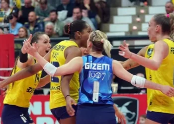 Fenerbahçe Opet CEV Şampiyonlar Ligi’nde yarı finalde