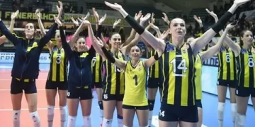 Fenerbahçe Opet, CEV Şampiyonlar Ligi’nde çeyrek finale yükseldi