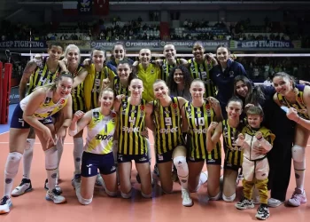 Fenerbahçe Opet çeyrek final ilk maçında avantajı kaptı