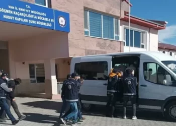 Göçmen kaçakçılarına operasyon