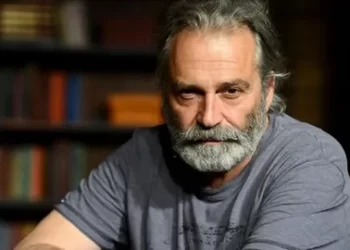 Usta oyuncu Haluk Bilginer sahnede fenalaştı!