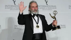 Haluk Bilginer sahnede fenalasti2 habermeydan