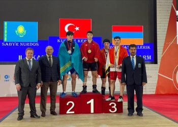 Milli halterci Kerem Kurnaz dünya şampiyonu