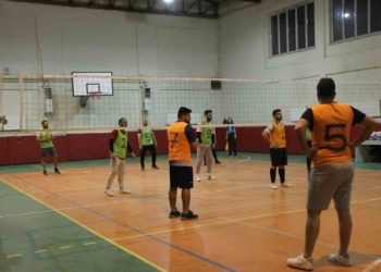Muş Malazgirt’te depremzedeler yararına voleybol turnuvası düzenlendi
