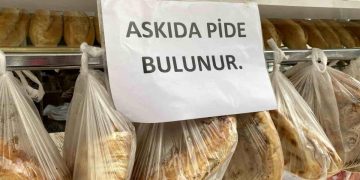 Sinop’ta bir hayırsever askıda pide uygulaması başlattı