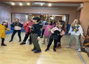 Sinop’ta depremzede çocuklardan depremin etkileri silinmeye çalışılıyor