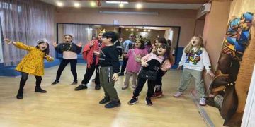 Sinop’ta depremzede çocuklardan depremin etkileri silinmeye çalışılıyor