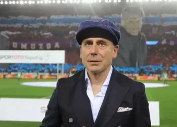 Trabzonspor Teknik Direktörü Abdullah Avcı istifa etti