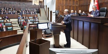 AK Parti grubu ‘deprem’ gündemiyle bir araya geldi