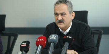 Bakan Özer’den depremzedelere ‘burs’ açıklaması