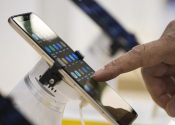 Cep telefonlarına zam yolda!