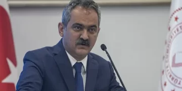 Bakan Özer’den deprem bölgesindeki eğitime ilişkin açıklama