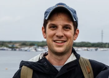 The Wall Street Journal muhabiri gözaltına alındı