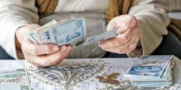 Zamlı emekli maaşları ve bayram ikramiyelerinin yatırılacağı tarih netleşti