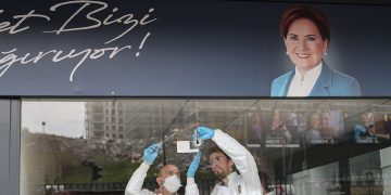 AKP İstanbul İl Başkanı Kabaktepe, İYİ Parti’yi ziyaret etti