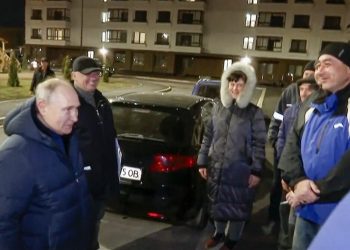 Putin ilk kez işgal bölgesinde