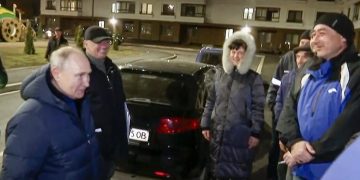 Putin ilk kez işgal bölgesinde