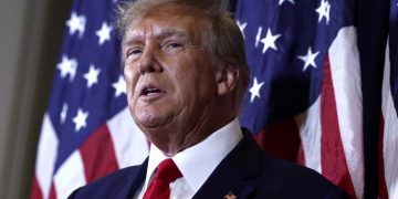 Donald Trump hakim karşısında