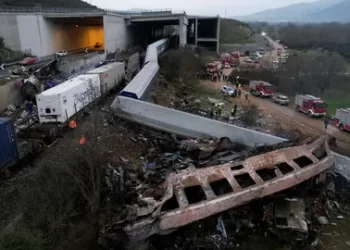Yunanistan’da tren kazası: 36 kişi hayatını kaybetti