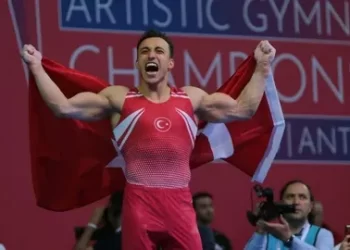 Avrupa Artistik Cimnastik şampiyonu olan Adem Asil kimdir?