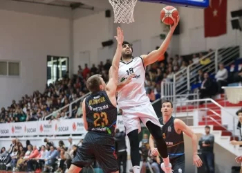 Beşiktaş, Aliağa Petkimspor’a mağlup oldu