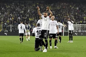 Besiktas deplasmanda Fenerbahceyi 4 2 yendi1 Habermeydan