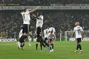 Besiktas deplasmanda Fenerbahceyi 4 2 yendi2 Habermeydan