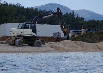 Bodrum’da sahile beyaz kum döken firmaya ceza