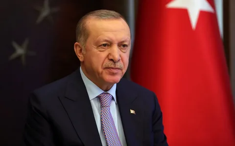 Cumhurbaskani Erdogan Uskudarda habermeydan