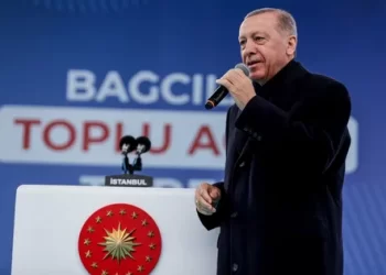 Cumhurbaşkanı Erdoğan: ”Kavgasız gürültüsüz Cumhurbaşkanı adaylarını bile belirleyemediler”