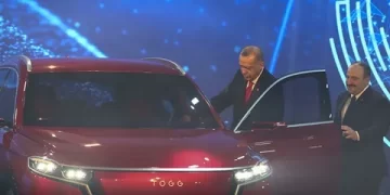 Bakan Varank: Pazartesi günü Cumhurbaşkanımıza ilk Togg’u teslim edeceğiz