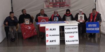 Evlat nöbetindeki Muş’lu anne: “Bu Kürt davası değildir”