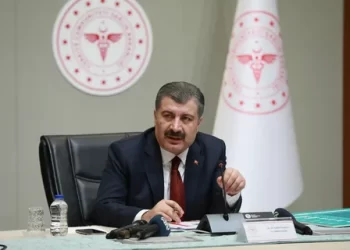 Fahrettin Koca, bakan arkadaşlarına seçim bölgelerinde başarılar diledi