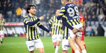 Fenerbahçe 4 golle turladı